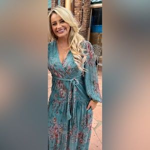 Eliza J Pleated Metallic Floral Print Long Sleeve Tie Waist Open Back Long Dress